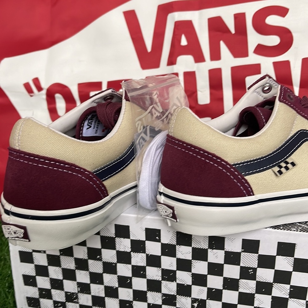 Vans Skate Old Skool
Mauve Wine
VNOA5FCBALO
Men’s Sneakers - Picture 15 of 16